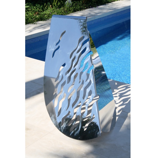 LEAF|Polished steinless steel|125x85x60